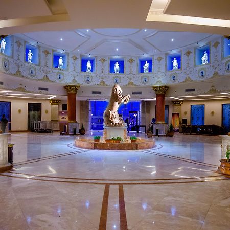 Titanic Palace Families And Couples Only Hurghada Exterior foto Lobby of the hotel
