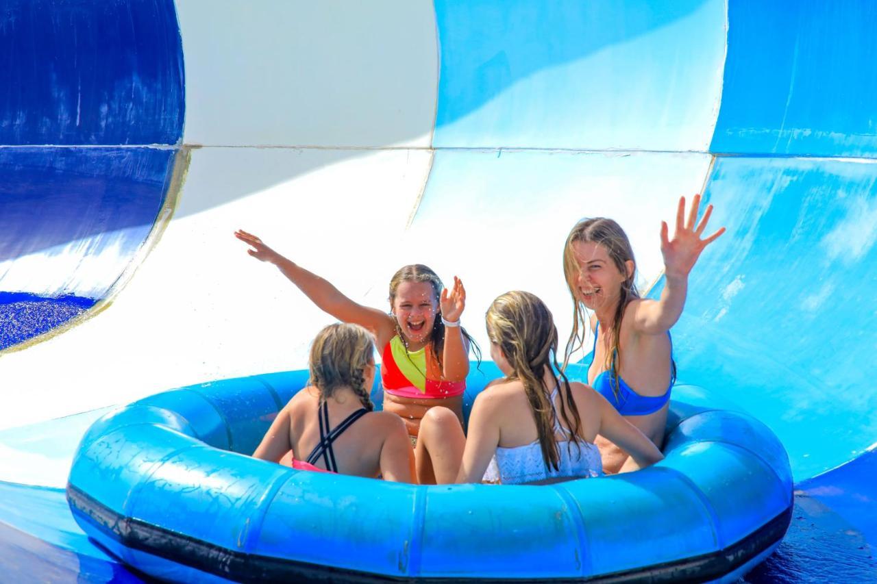 Titanic Palace Families And Couples Only Hurghada Exterior foto The "Big Blue" slide