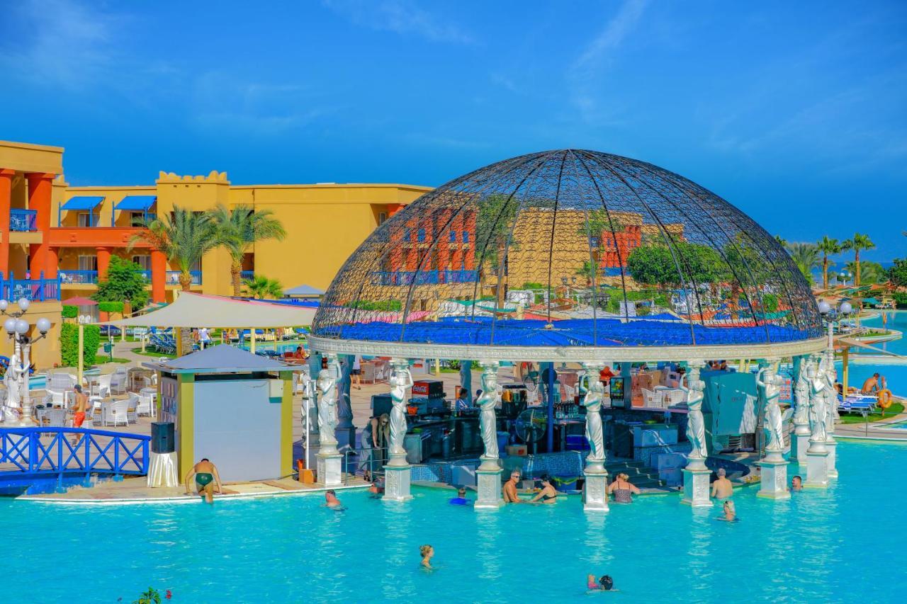 Titanic Palace Families And Couples Only Hurghada Exterior foto The resort's main pool